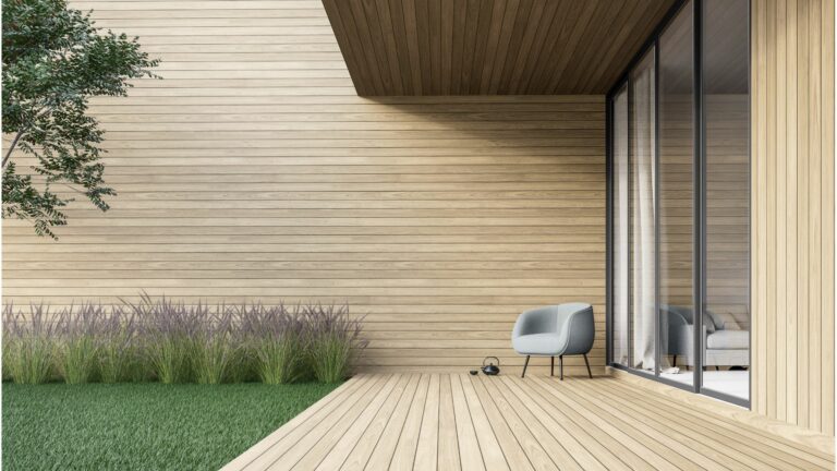 Terrasse et murs en bois clair Add Espace